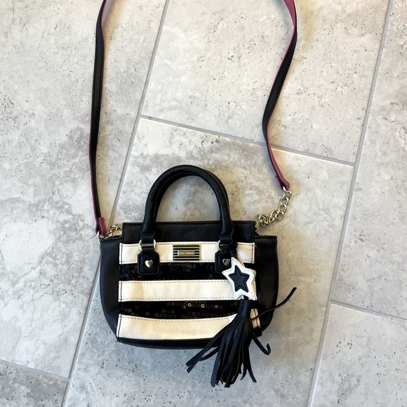 Betsey Johnson purse - Picture 1 of 2